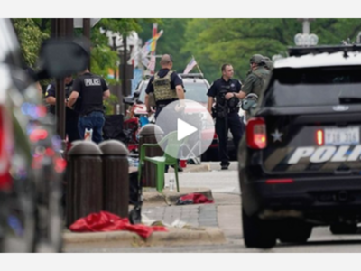 July 4th Highland Park Shooting Maine East Offers Counseling