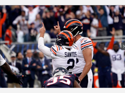 Smith INT sets up game-ending FG as Bears beat Texans 23-20